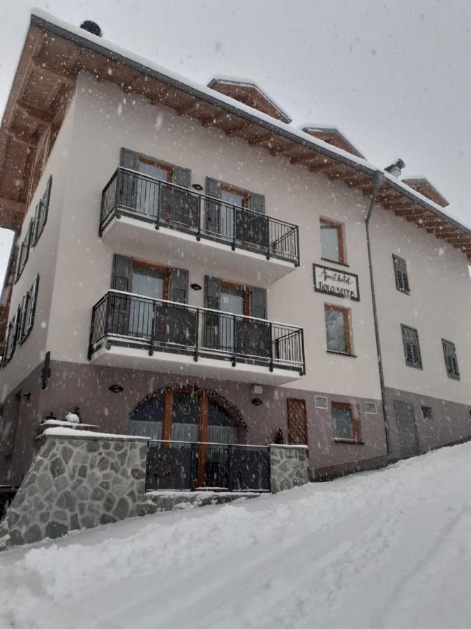 קומזדורה Aparthotel Dolomites Living&Relax מראה חיצוני תמונה