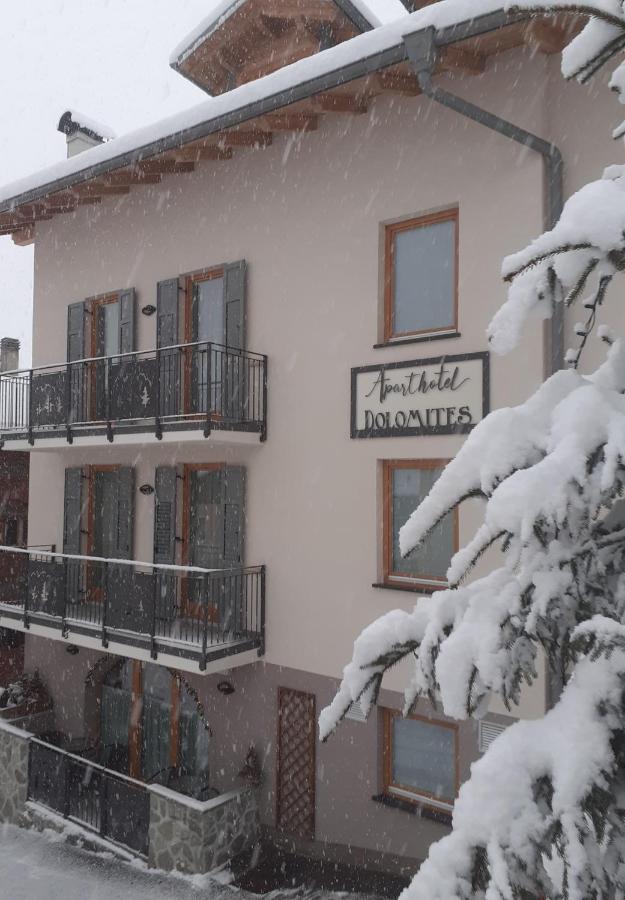 קומזדורה Aparthotel Dolomites Living&Relax מראה חיצוני תמונה