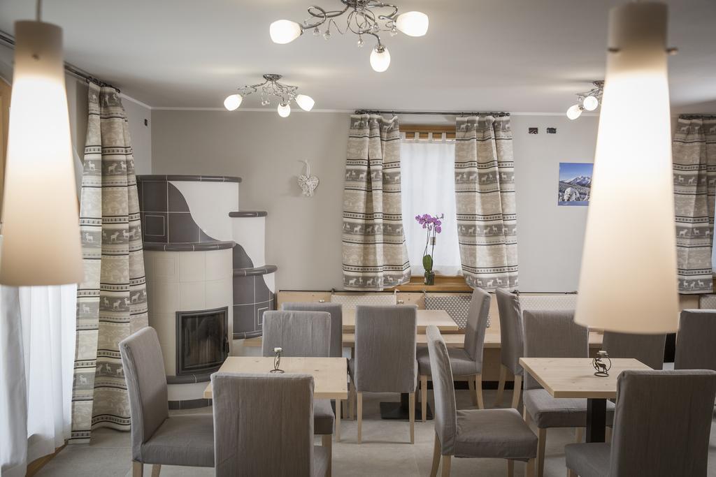 קומזדורה Aparthotel Dolomites Living&Relax מראה חיצוני תמונה