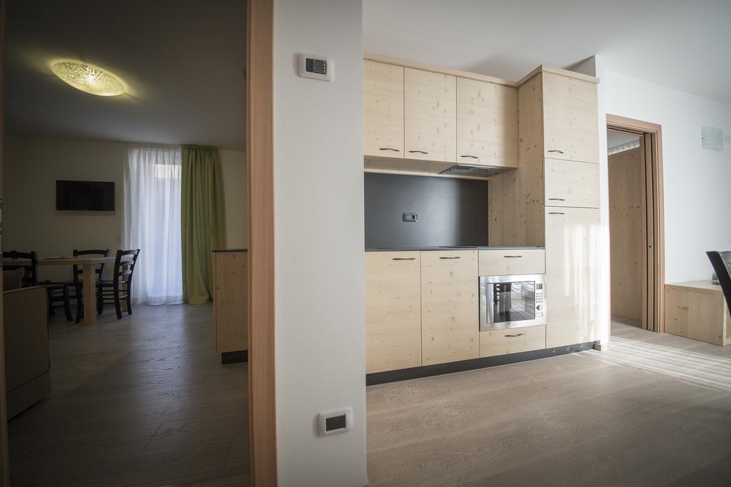 קומזדורה Aparthotel Dolomites Living&Relax מראה חיצוני תמונה