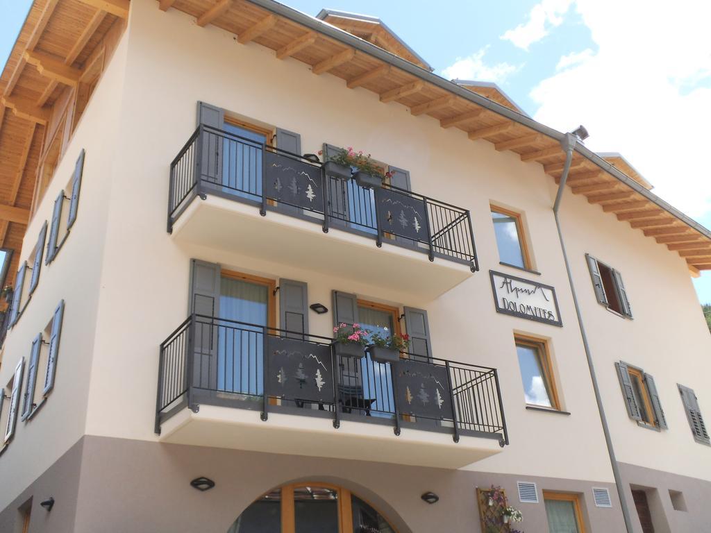 קומזדורה Aparthotel Dolomites Living&Relax מראה חיצוני תמונה