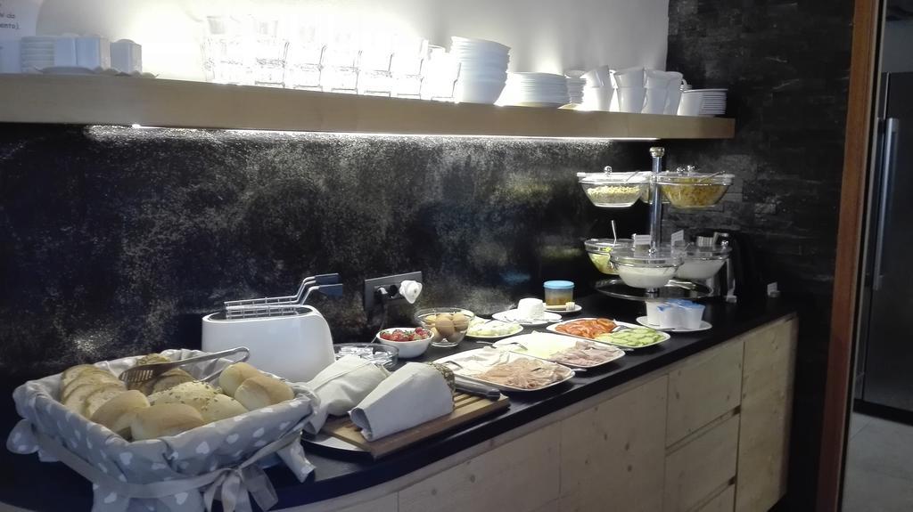 קומזדורה Aparthotel Dolomites Living&Relax מראה חיצוני תמונה