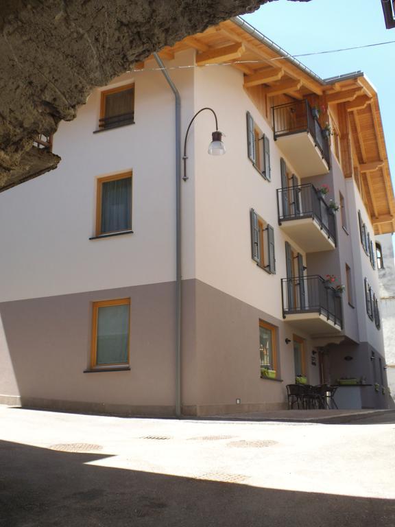 קומזדורה Aparthotel Dolomites Living&Relax מראה חיצוני תמונה